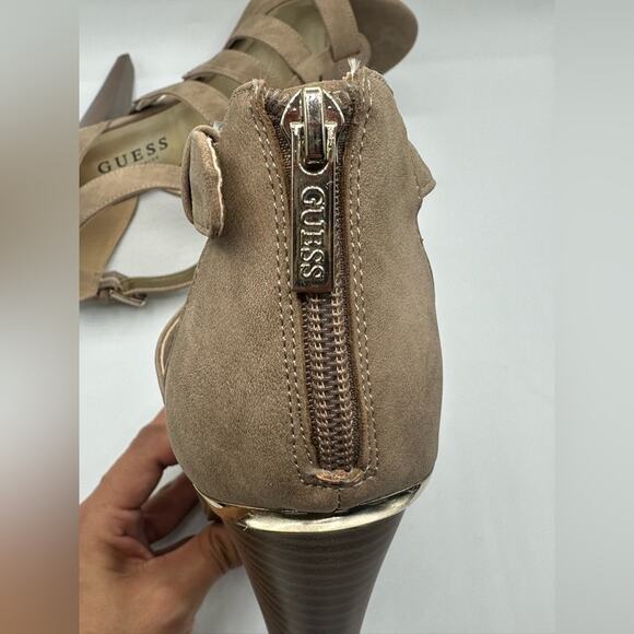 Y2K GUESS Gladiator Platform Heels Gold Detail Womens 8.5 - Picture 6 of 7